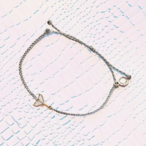NEW - Puta Vida Rose Gold Mermaid Fin Charm Bracelet. - Picture 2 of 10